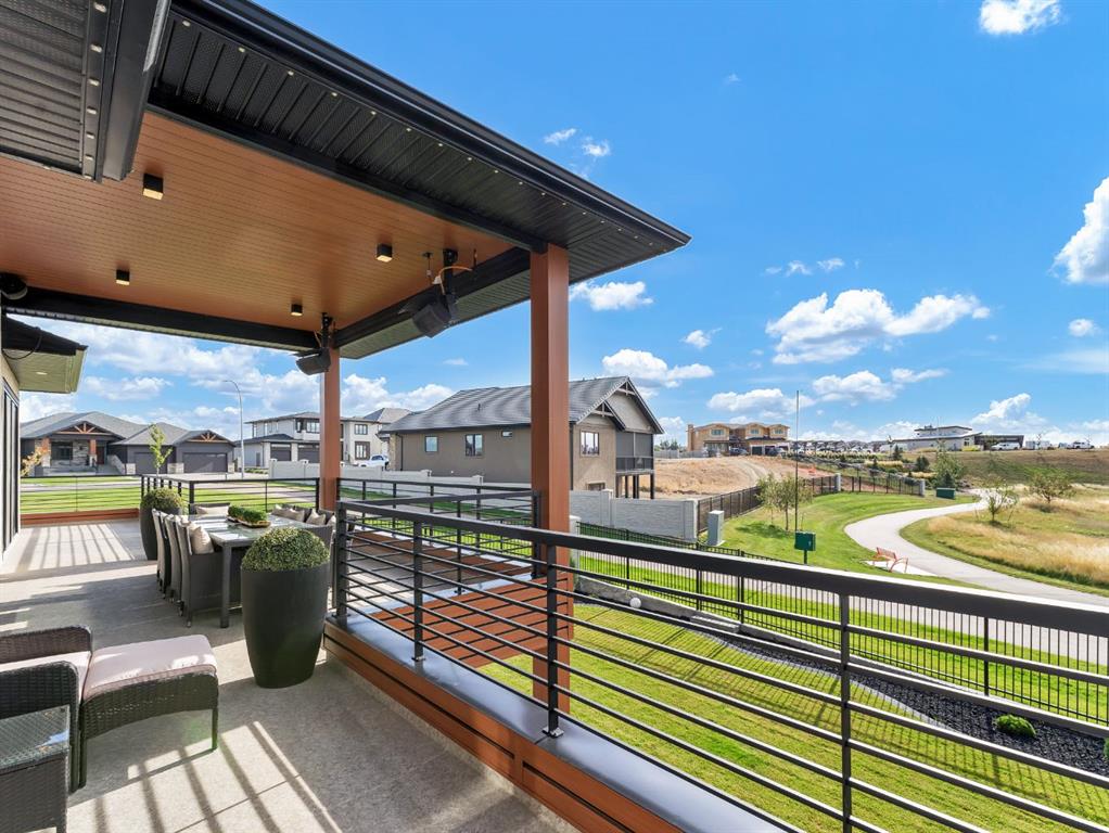 51 Coulee Ridge Drive SW
