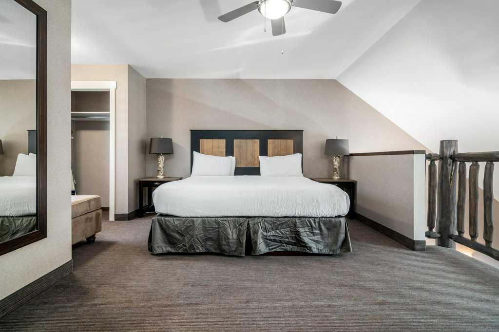 401 4 Street Unit: 604 & 605