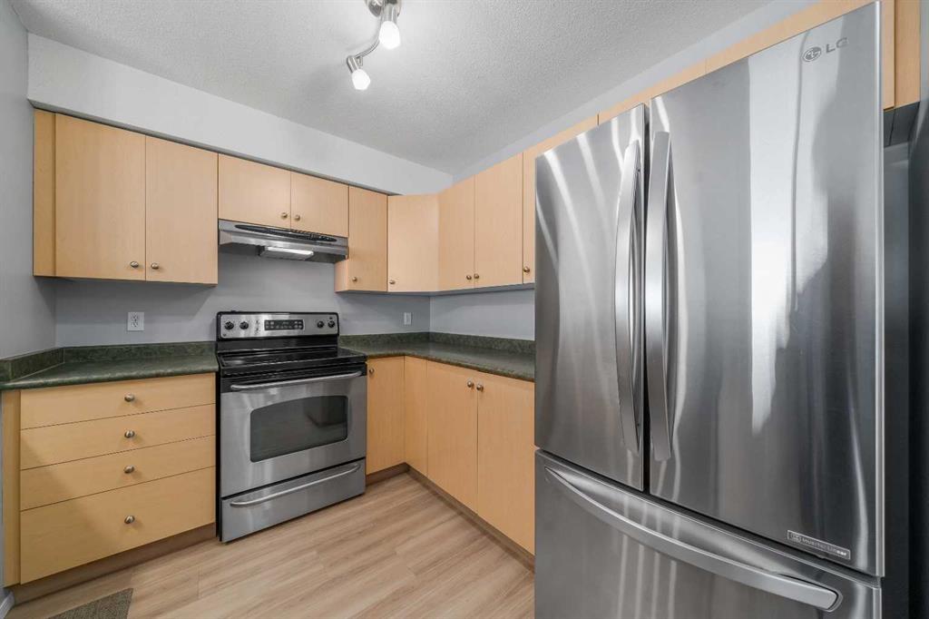 1616 Saamis Drive NW Unit: 304