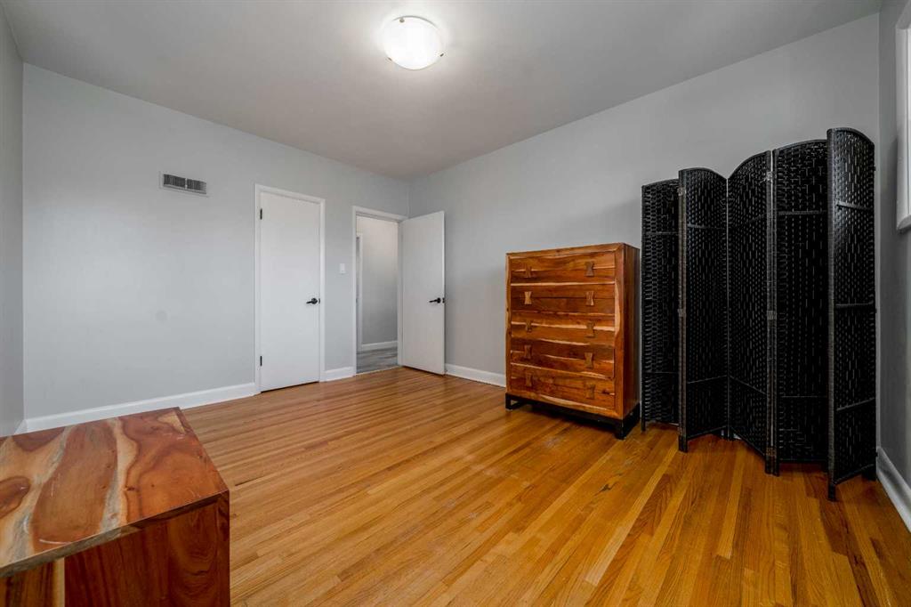 206 7th Street SE