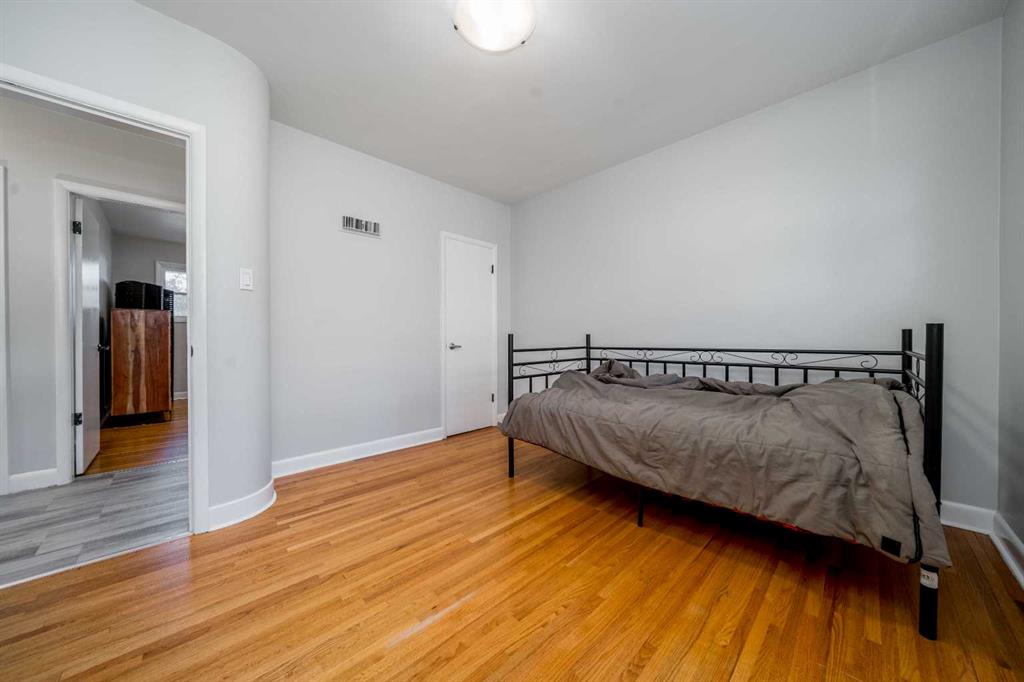 206 7th Street SE