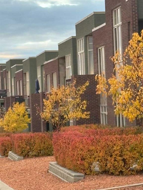 30 PALISADES Mews NE