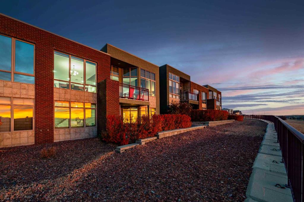 30 PALISADES Mews NE