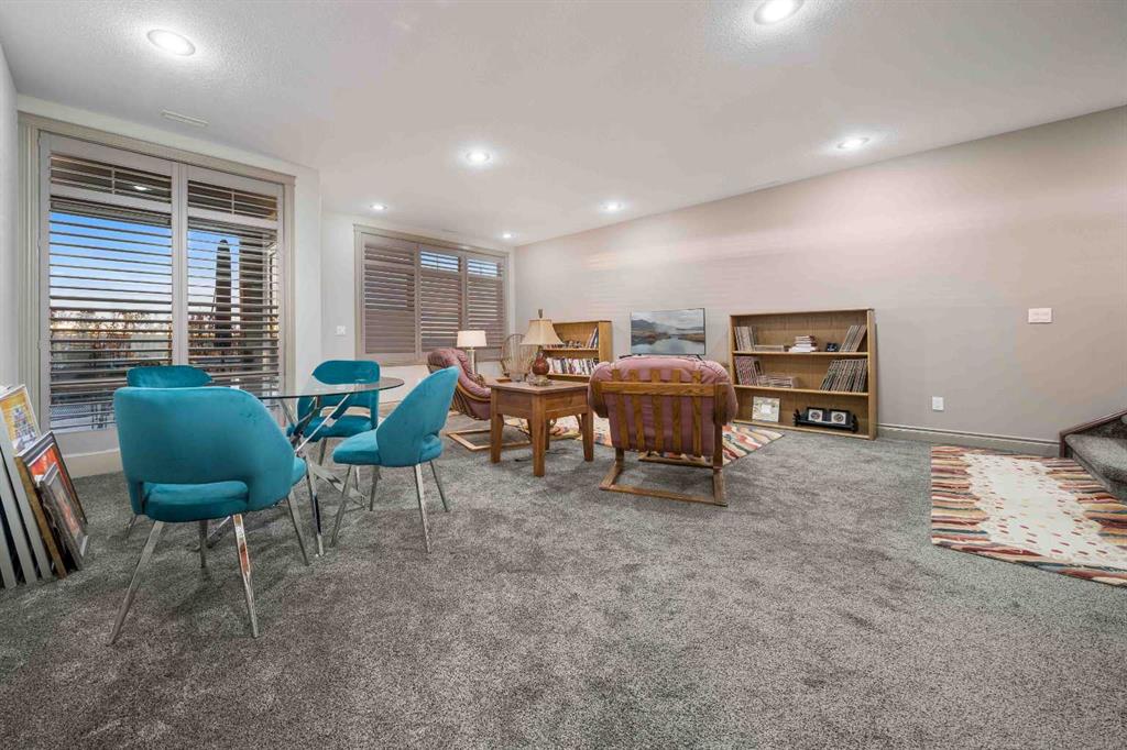 30 PALISADES Mews NE