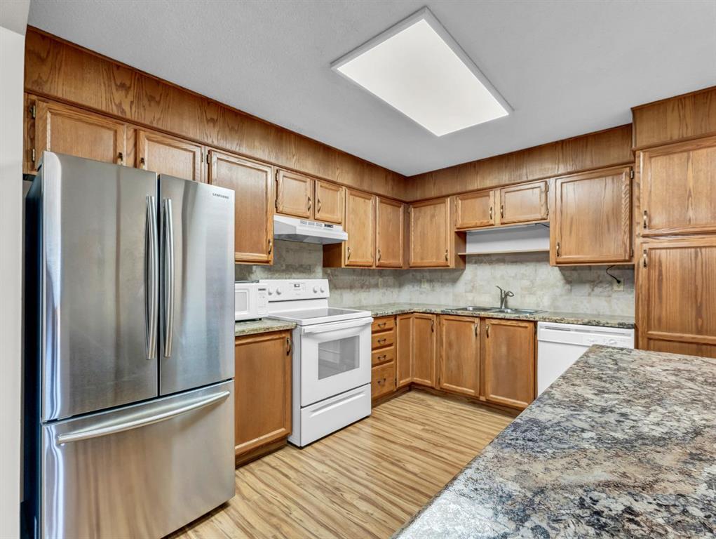 3090 15 Avenue SE Unit: 107