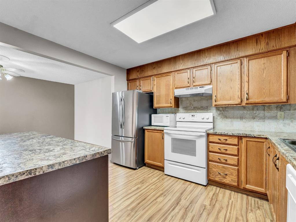 3090 15 Avenue SE Unit: 107