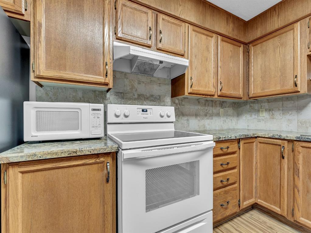 3090 15 Avenue SE Unit: 107