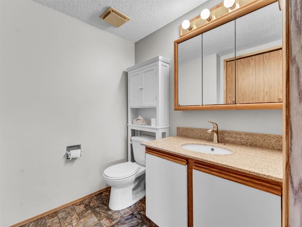 3090 15 Avenue SE Unit: 107