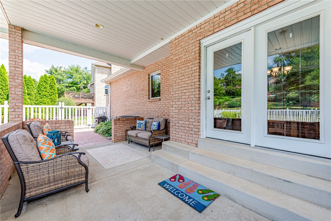 612 REMBRANDT CIRCLE