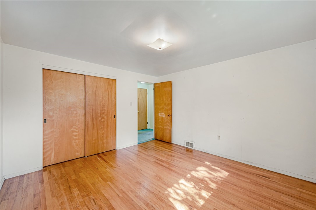 120 Center Church Road