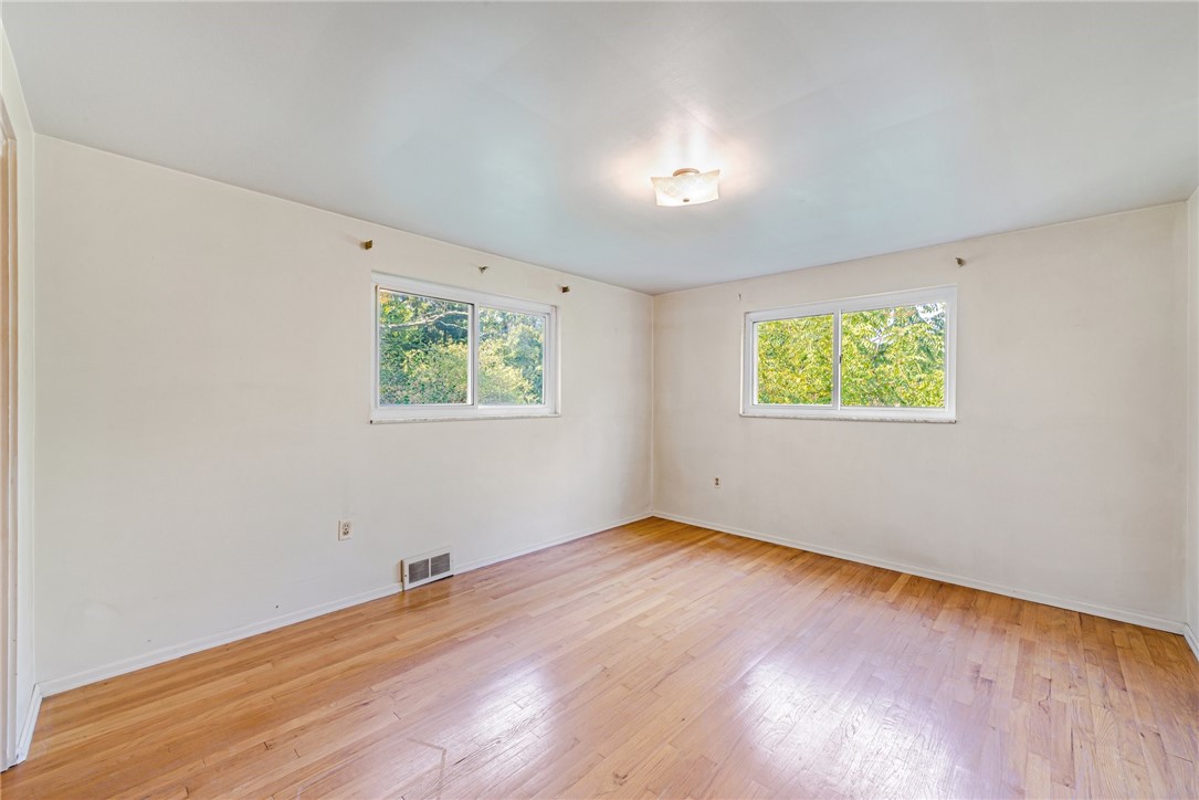 120 Center Church Road