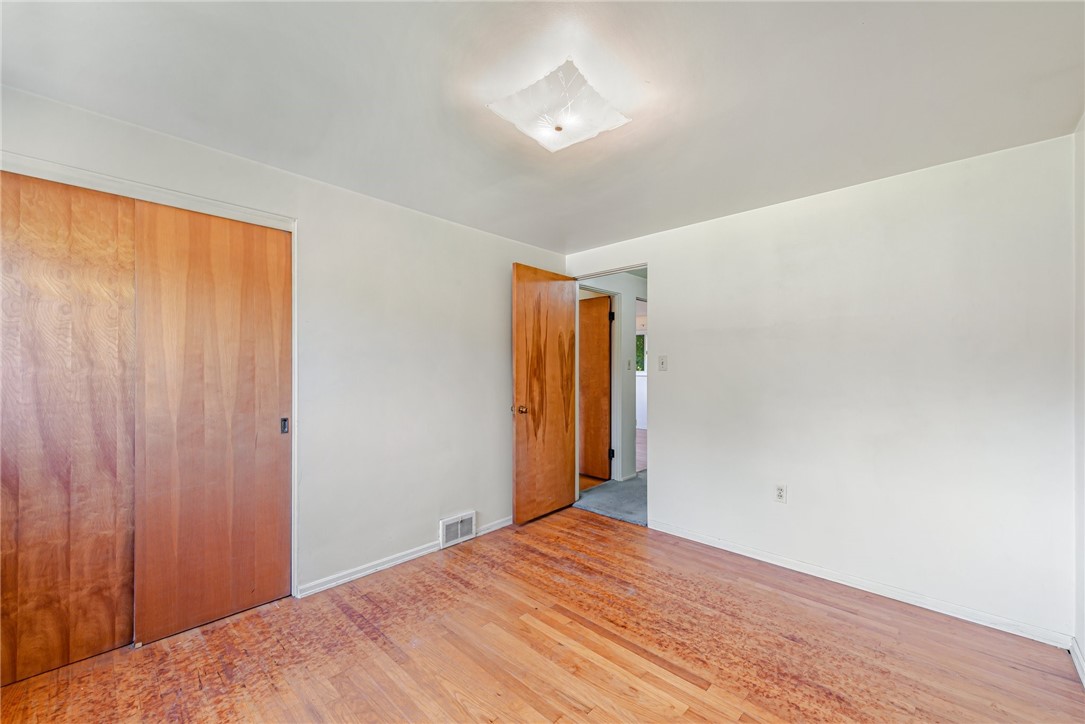 120 Center Church Road