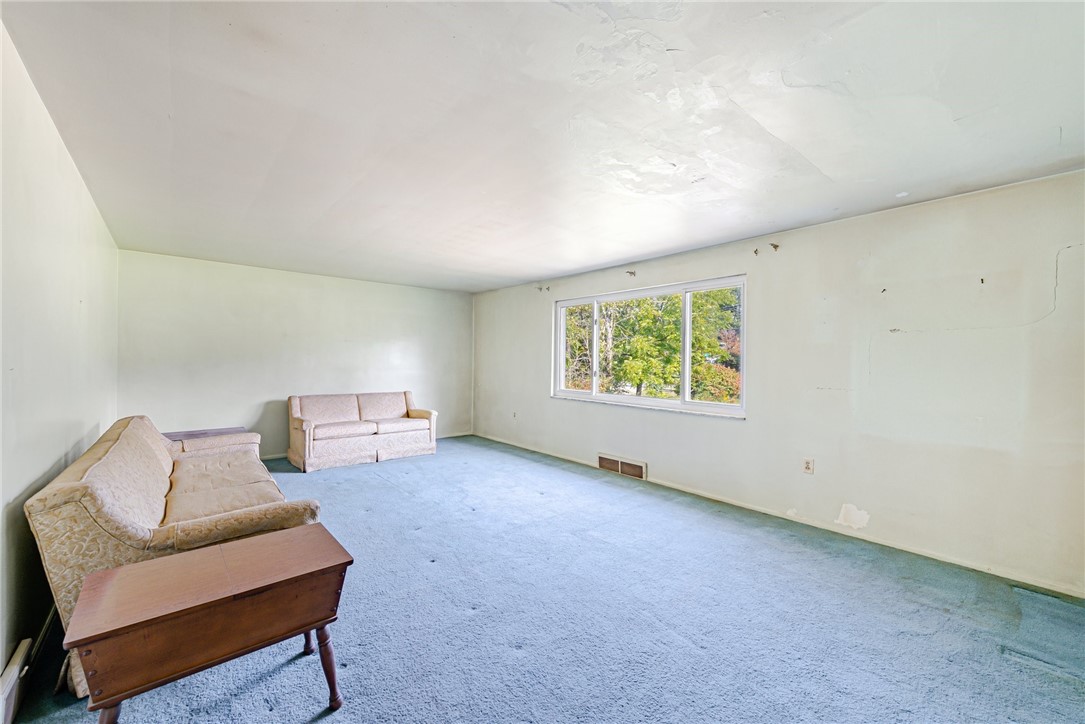 120 Center Church Road