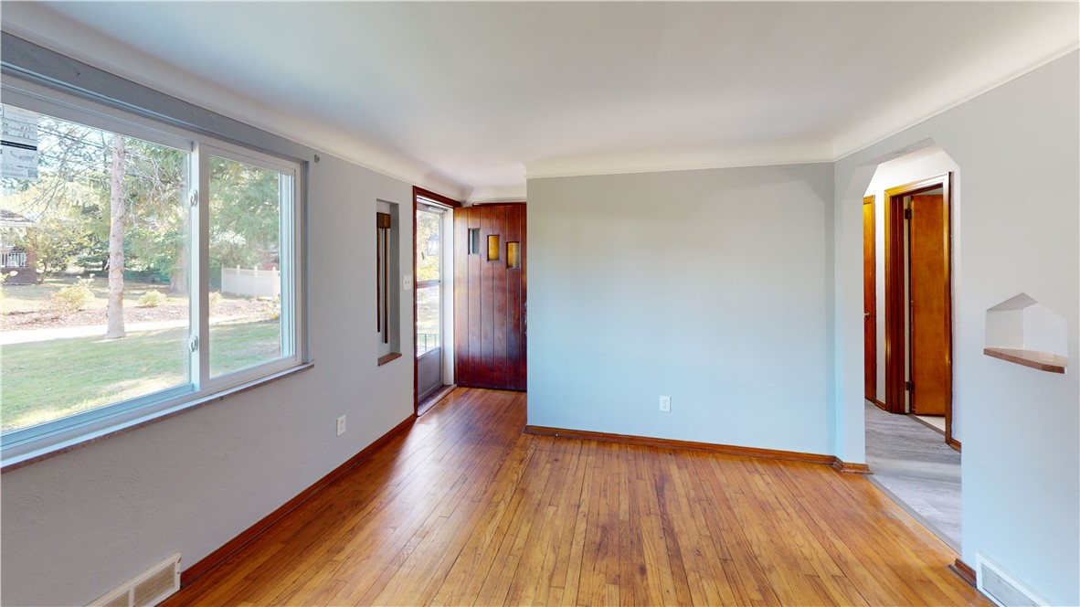 124 Saunders Station Rd