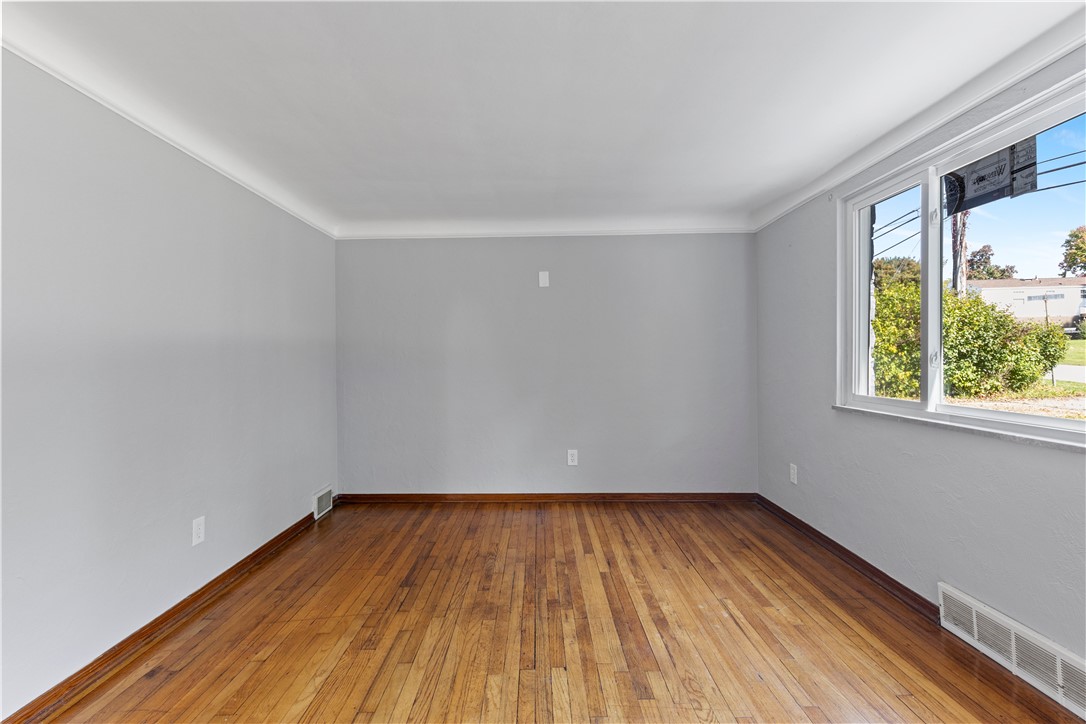 124 Saunders Station Rd