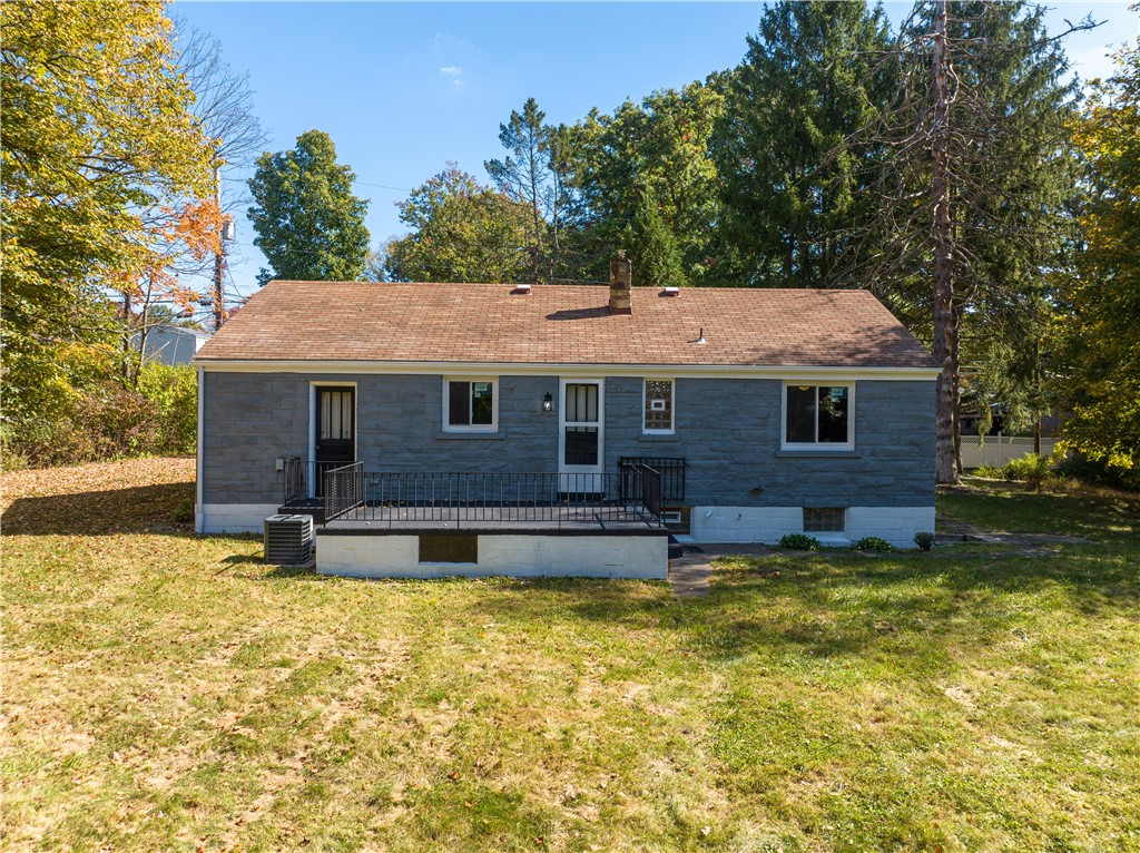 124 Saunders Station Rd