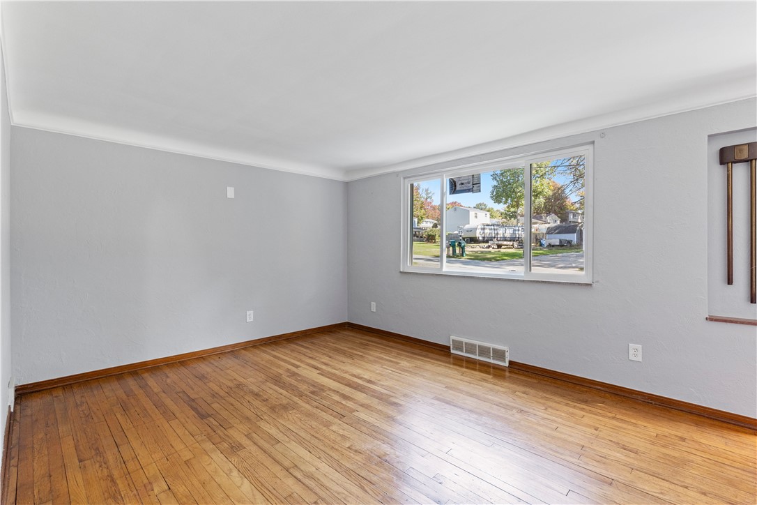 124 Saunders Station Rd