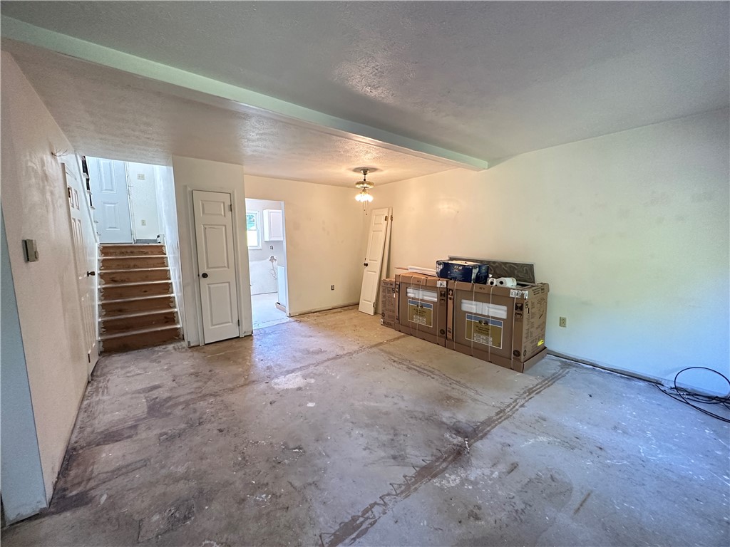 350 Black Hills Drive