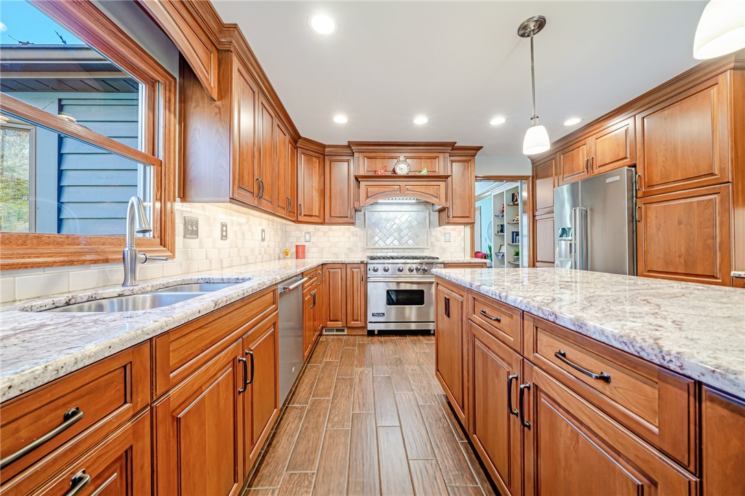 31 Tall Trees Circle