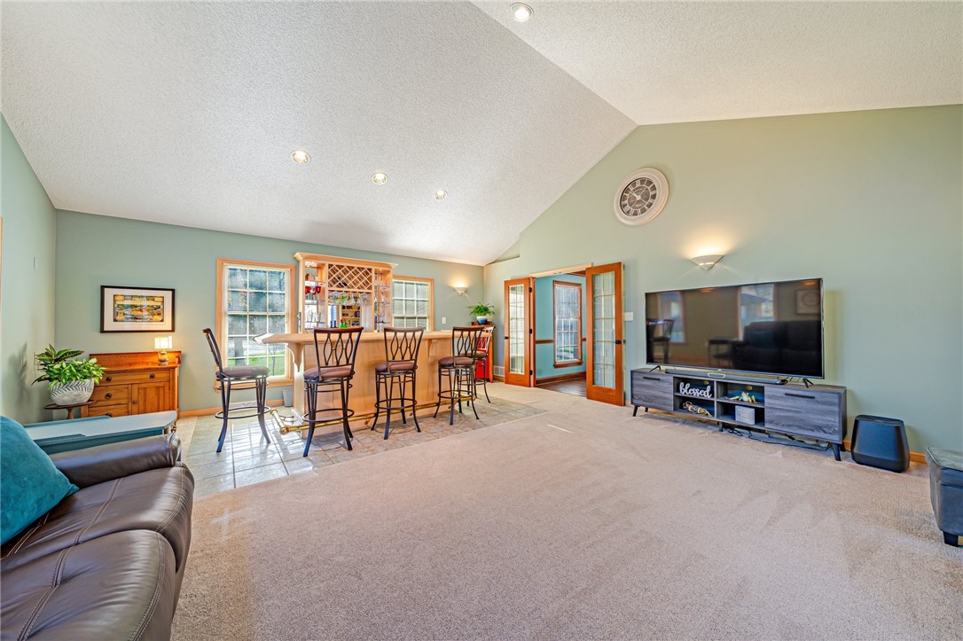 31 Tall Trees Circle