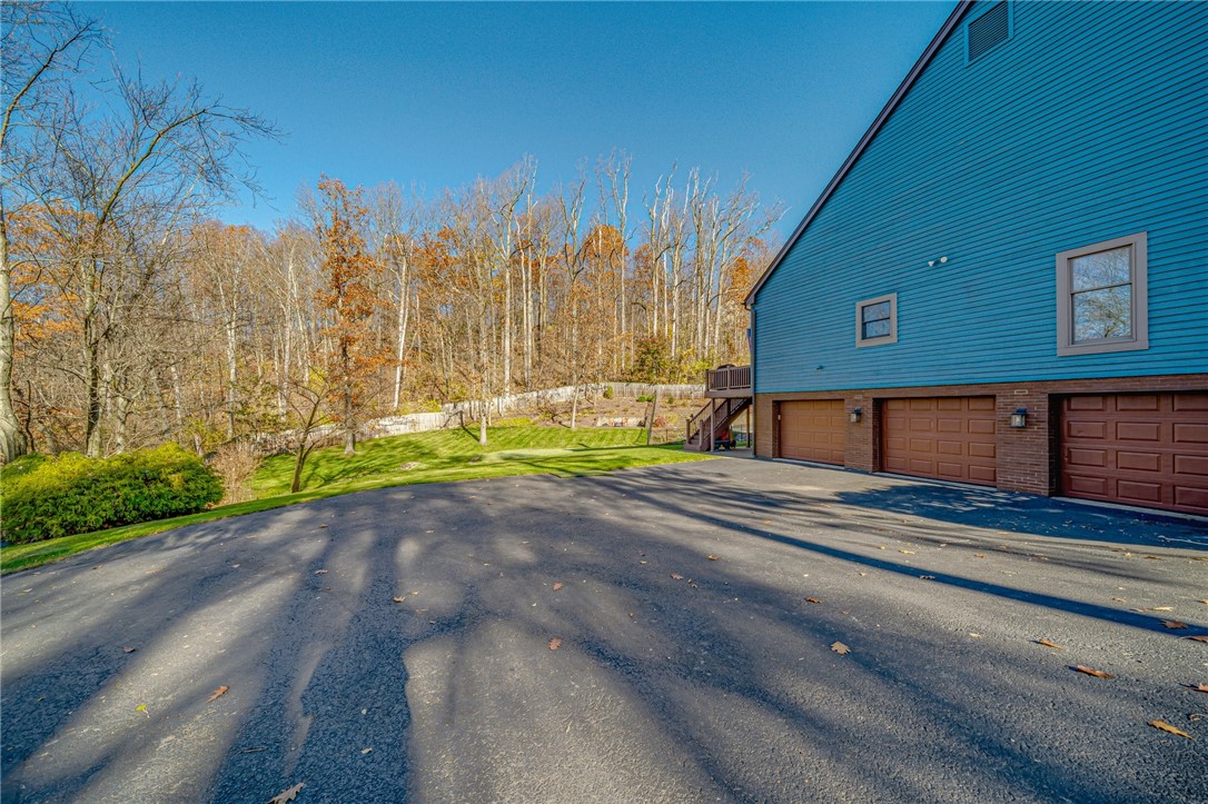 31 Tall Trees Circle