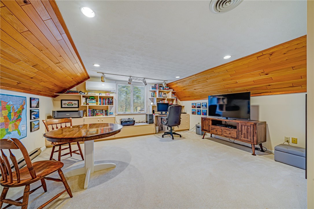 31 Tall Trees Circle