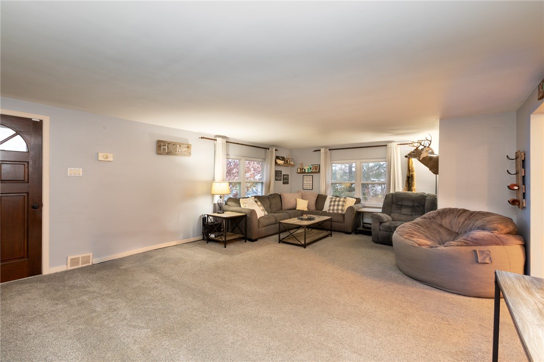 256 Cloverleaf Drive