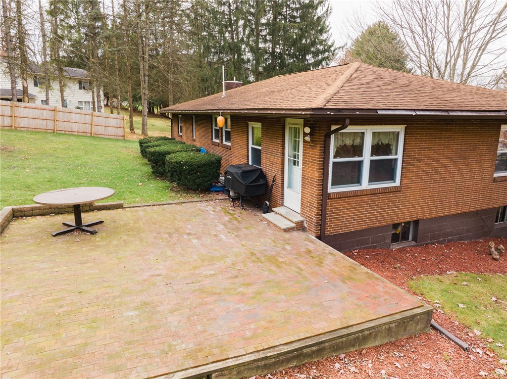 256 Cloverleaf Drive