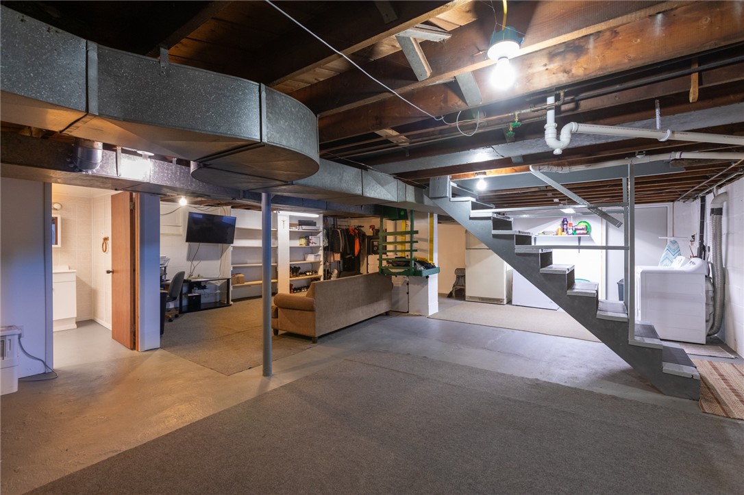 256 Cloverleaf Drive