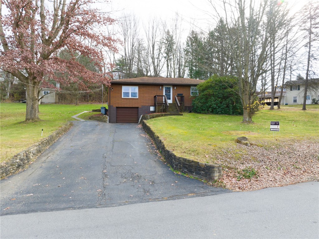 256 Cloverleaf Drive