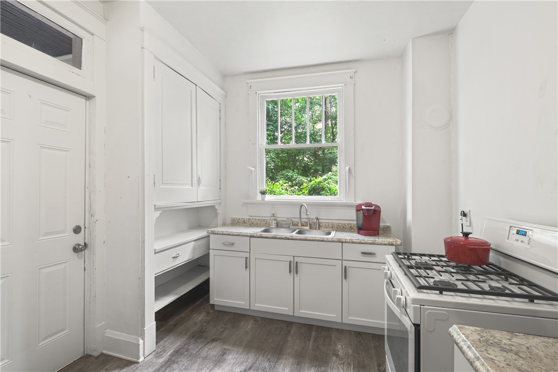 17-17.5 Magee Avenue