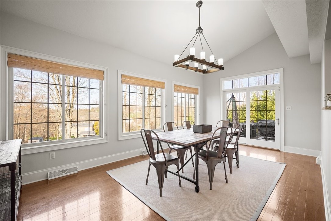 302 Buckingham Drive