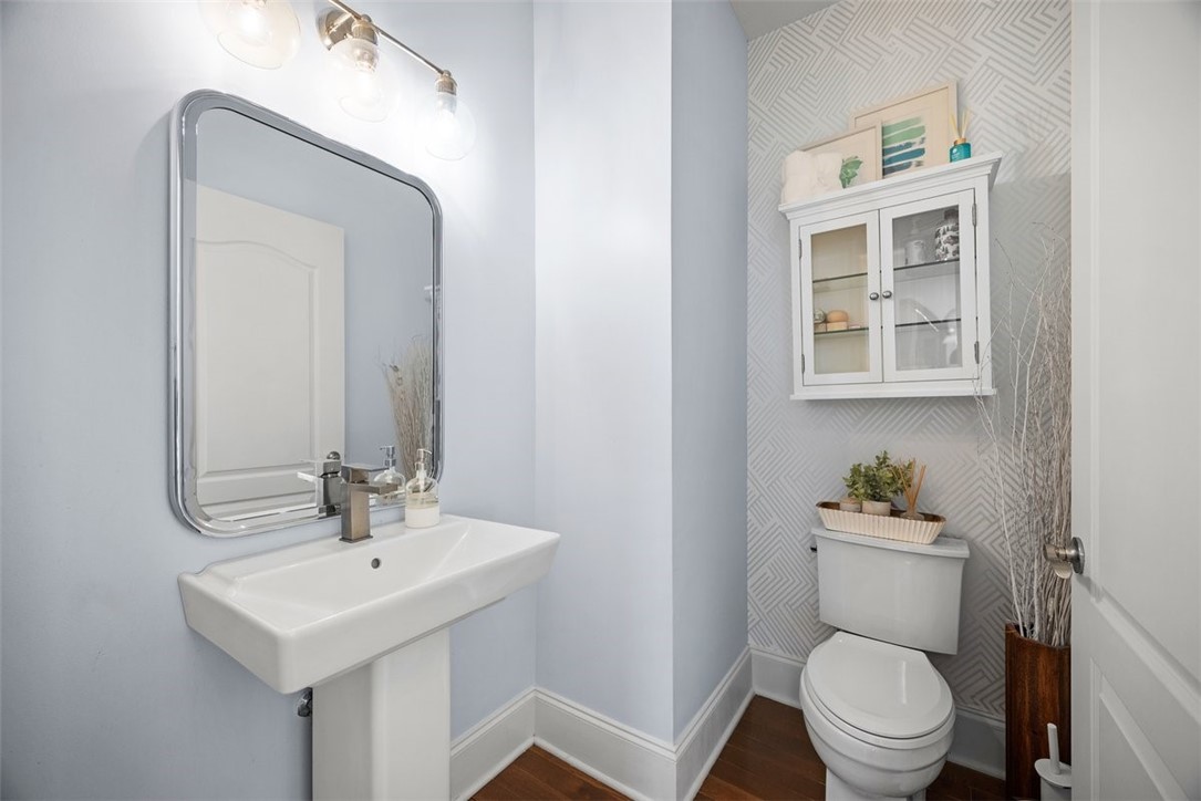 302 Buckingham Drive