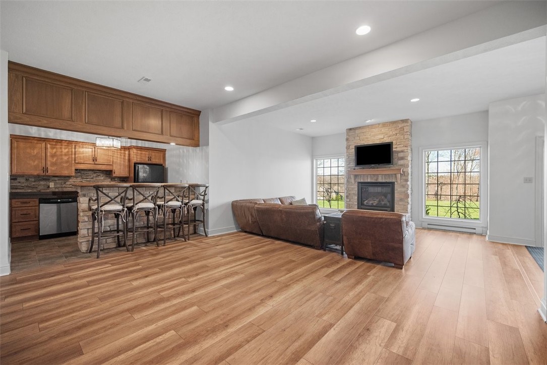 302 Buckingham Drive