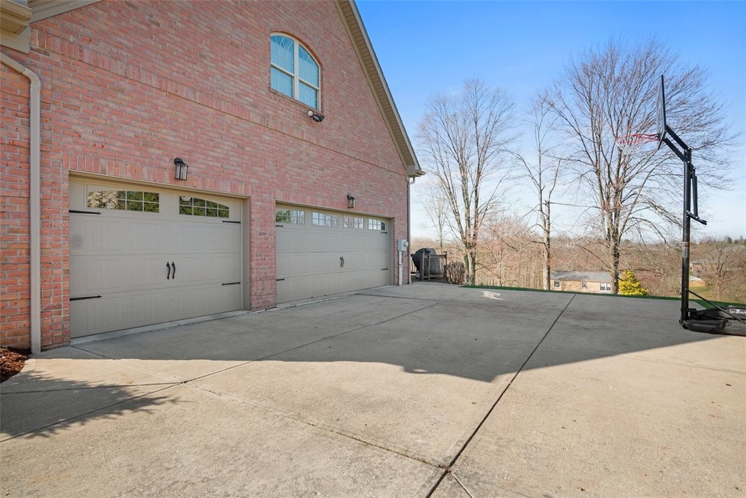 302 Buckingham Drive