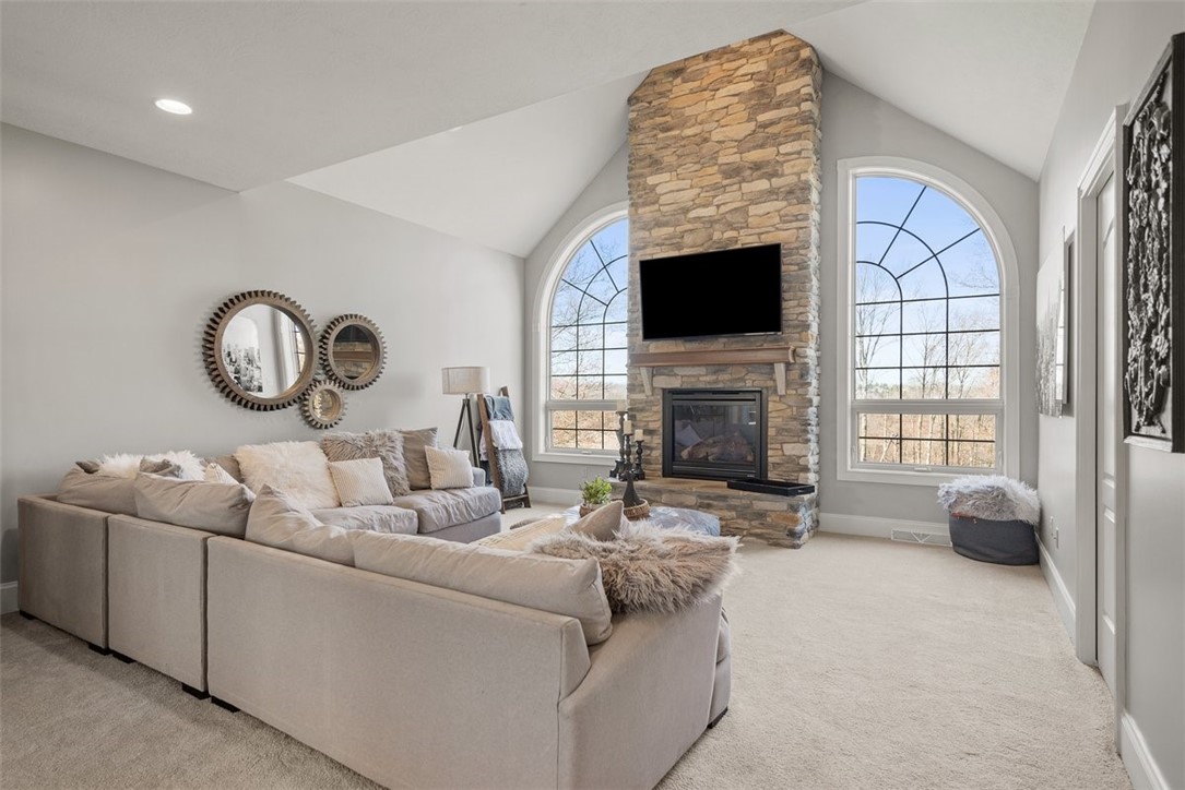 302 Buckingham Drive