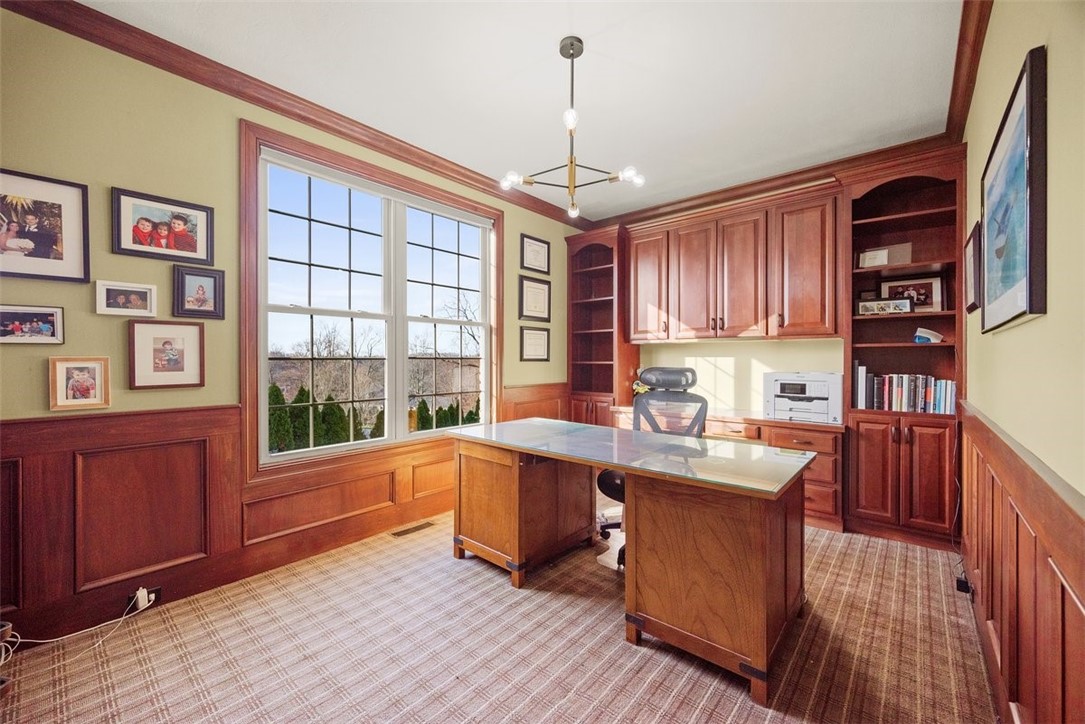 302 Buckingham Drive