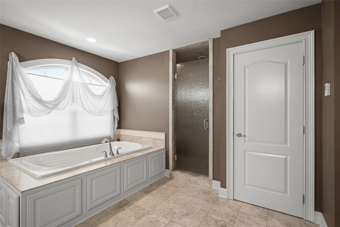 302 Buckingham Drive