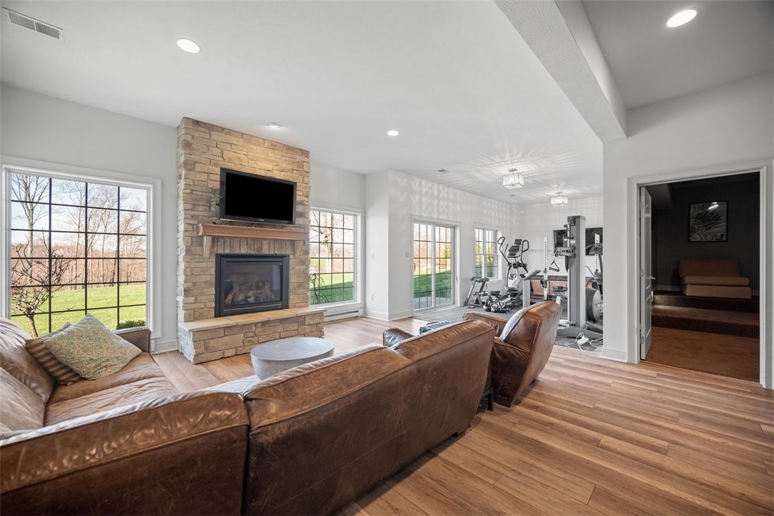 302 Buckingham Drive