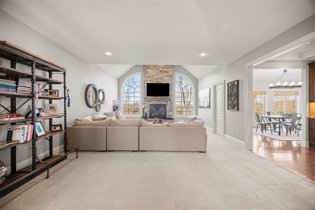 302 Buckingham Drive