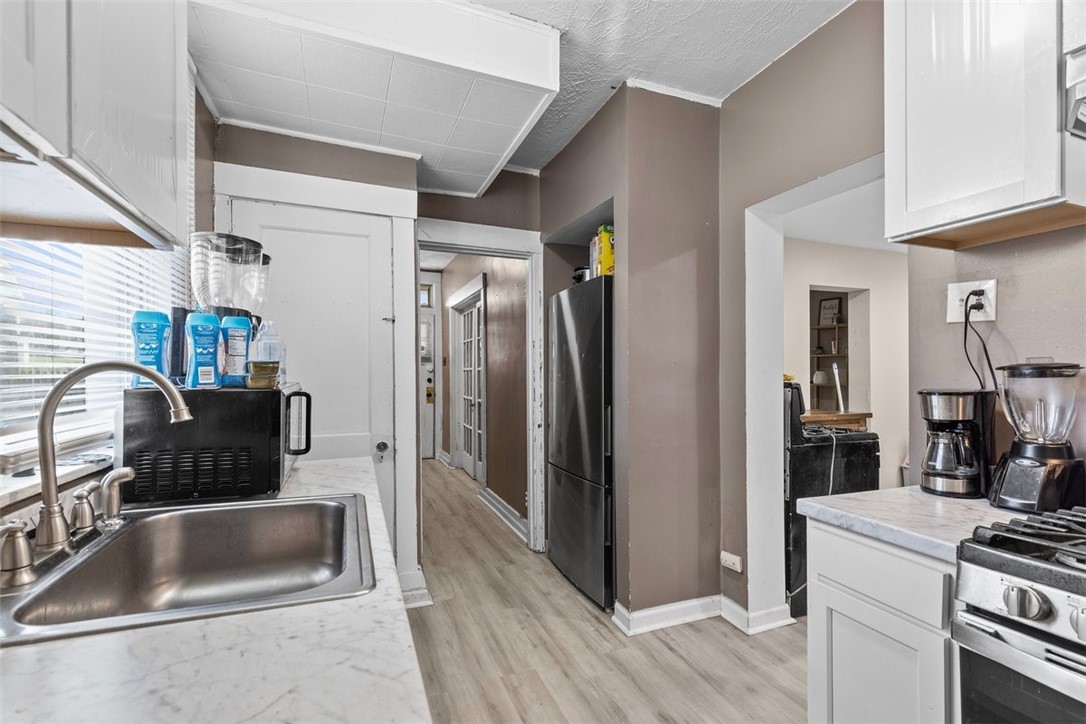 535 E Warrington Ave