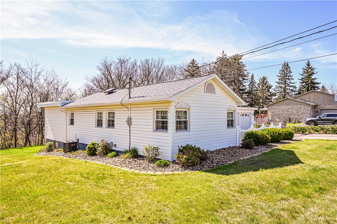 2170 Grandview Avenue