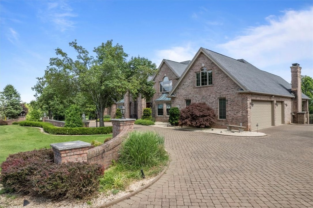 6002 Great Oak Drive