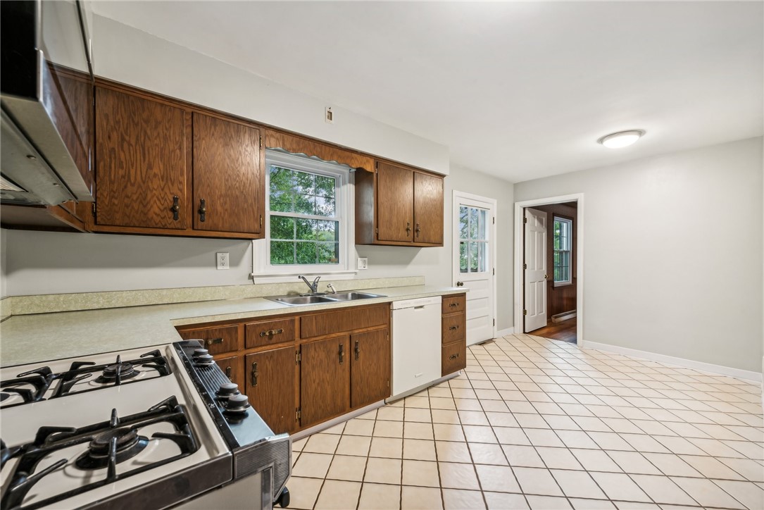 12 Chestnut Hill Drive