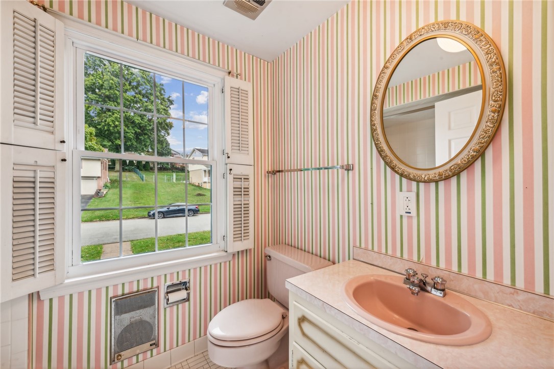 12 Chestnut Hill Drive