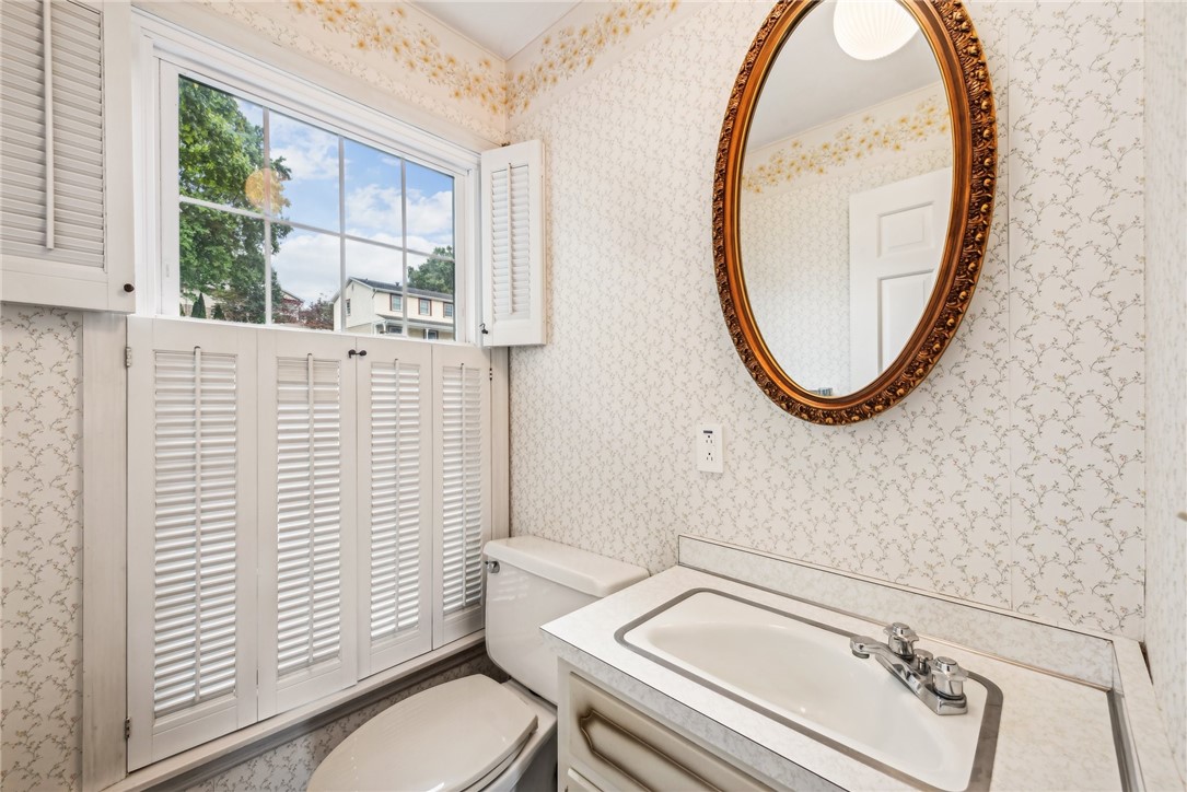 12 Chestnut Hill Drive