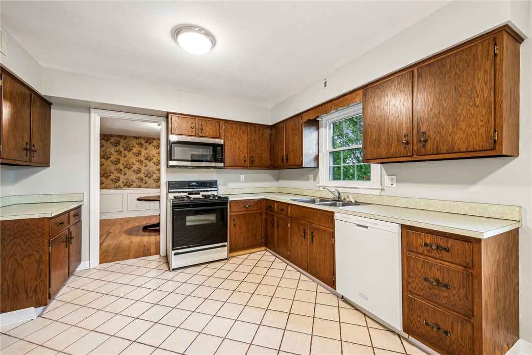 12 Chestnut Hill Drive