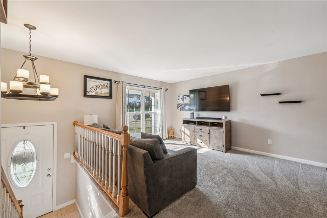 461 Country Hills Dr