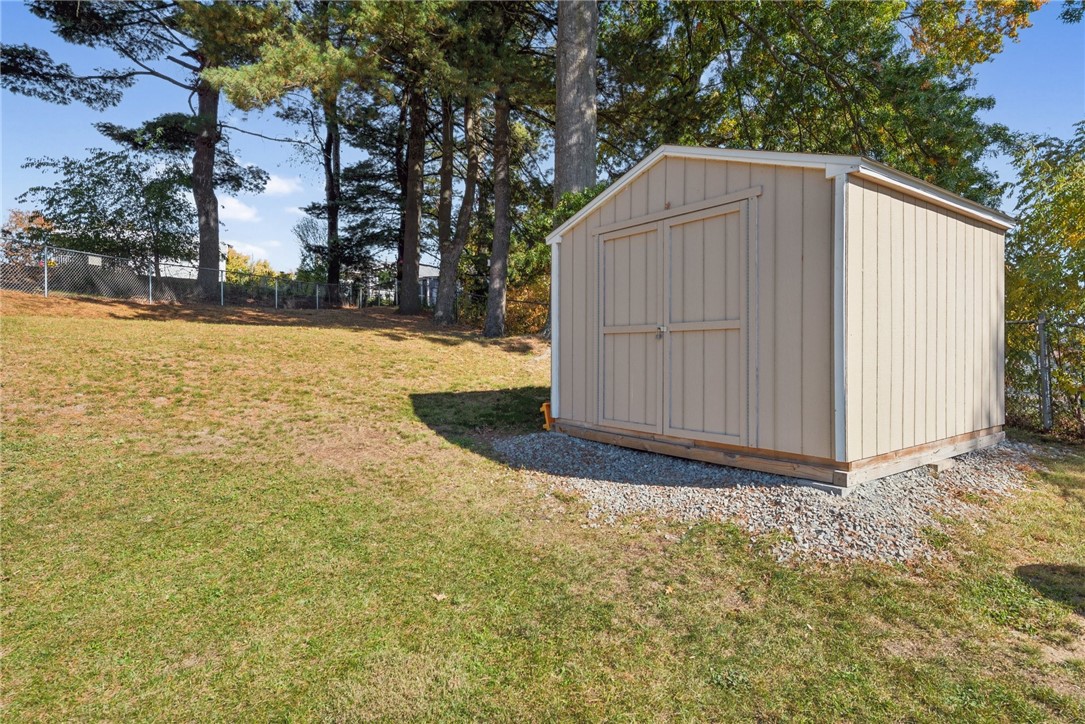 461 Country Hills Dr