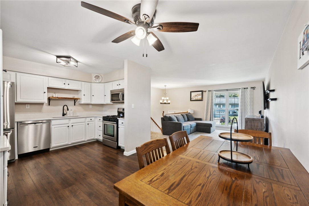 461 Country Hills Dr